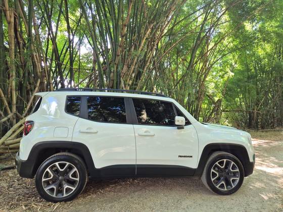 JEEP RENEGADE 2.0 16V TURBO DIESEL LONGITUDE 4P 4X4 AUTOMÁTICO JEEP RENEGADE 2.0 16V TURBO DIESEL LONGITUDE 4P 4X4 AUTOMÁTICO